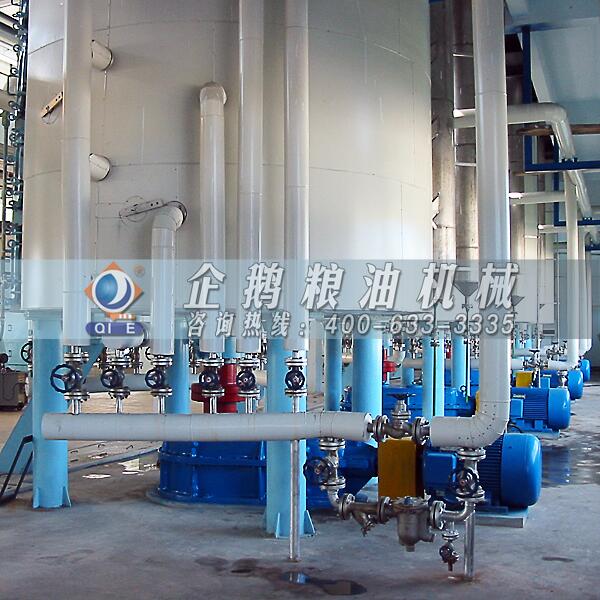 茶籽油浸出設(shè)備廠家,企鵝品質(zhì)不負眾托(圖1) 茶籽油浸出設(shè)備